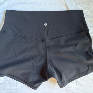 Lululemon black align shorts 4 inch size 12